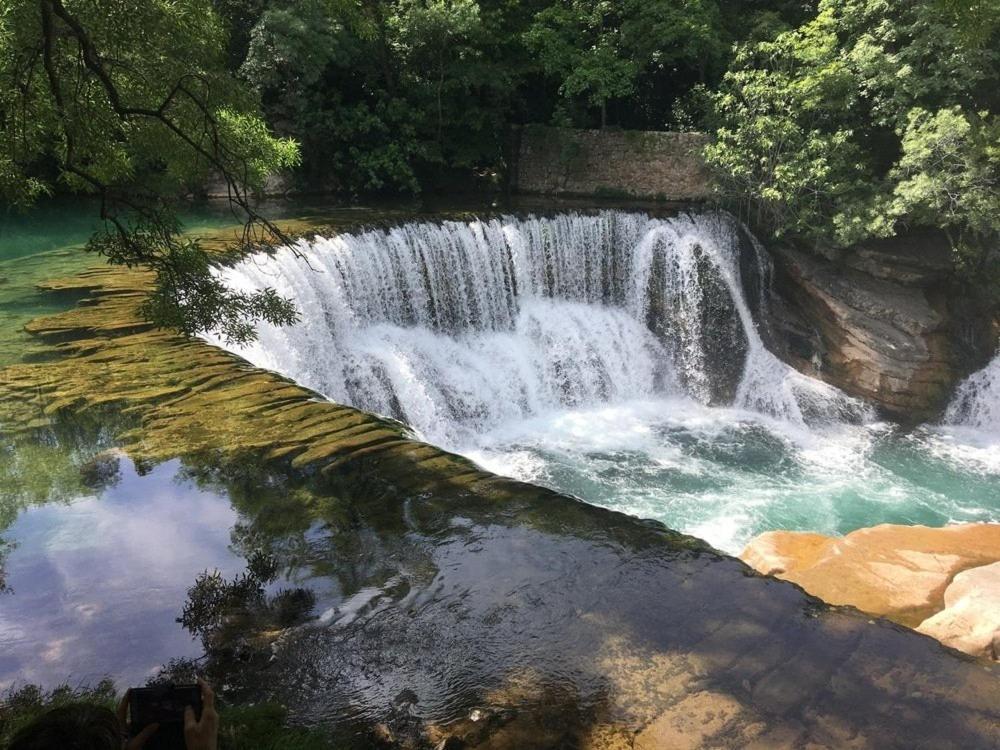 Domaine Maxxim Hotell Clermont-lʼHérault Exteriör bild